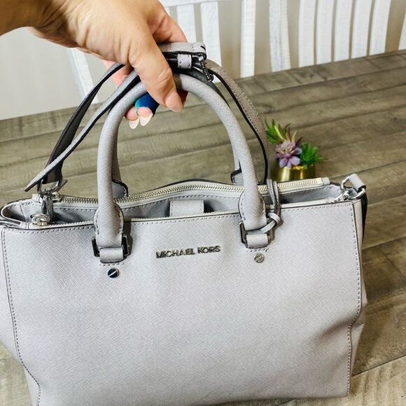 Michael Kors Sutton Satchel in Pearl Gray - Picture 8 of 10